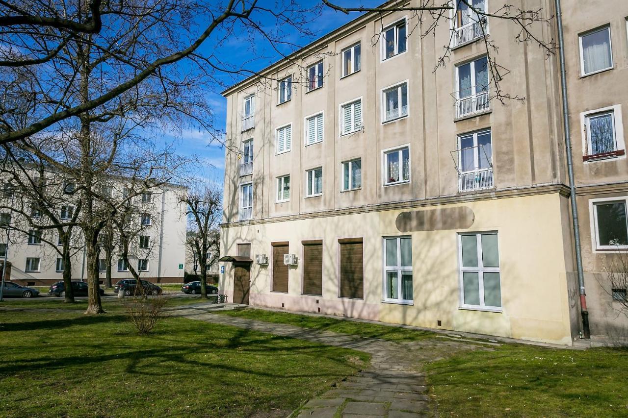 Апартаменты Apartament Stalowa Сталёва-Воля Экстерьер фото